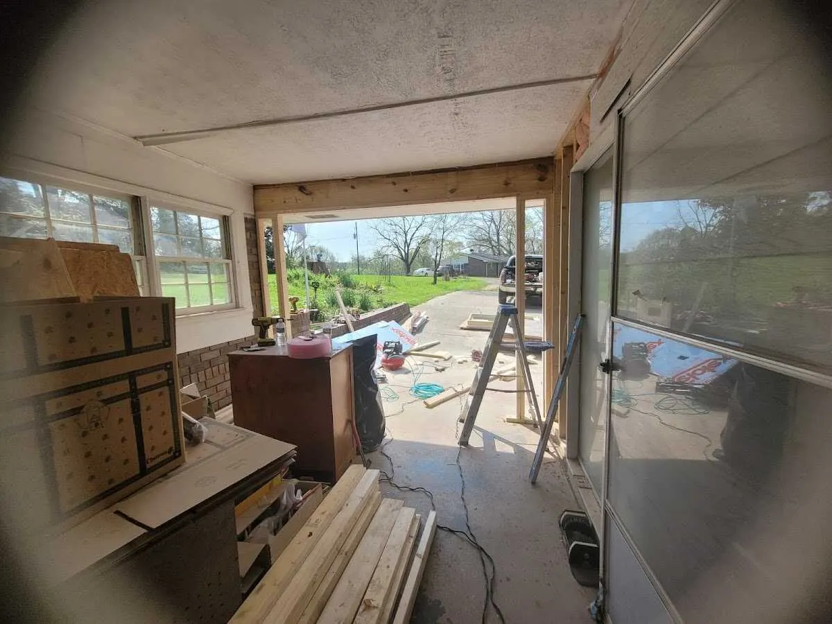 Air movers and dehumidifier for Drying & Dehumidification in Schoolcraft